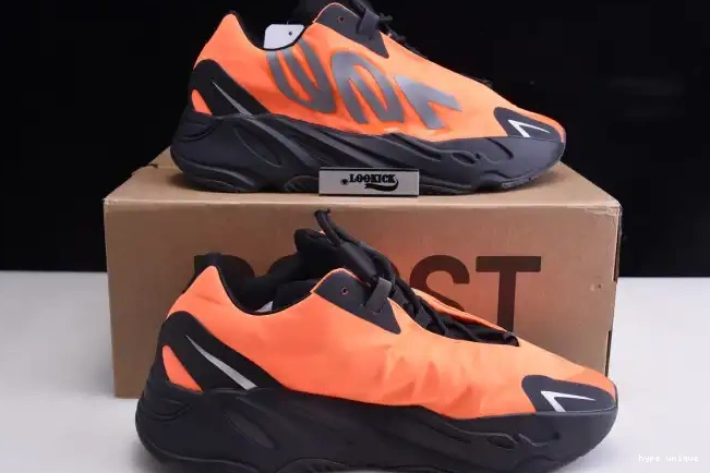 hype MNVN Orange Boost Adidas FV3258 Yeezy 700 0328